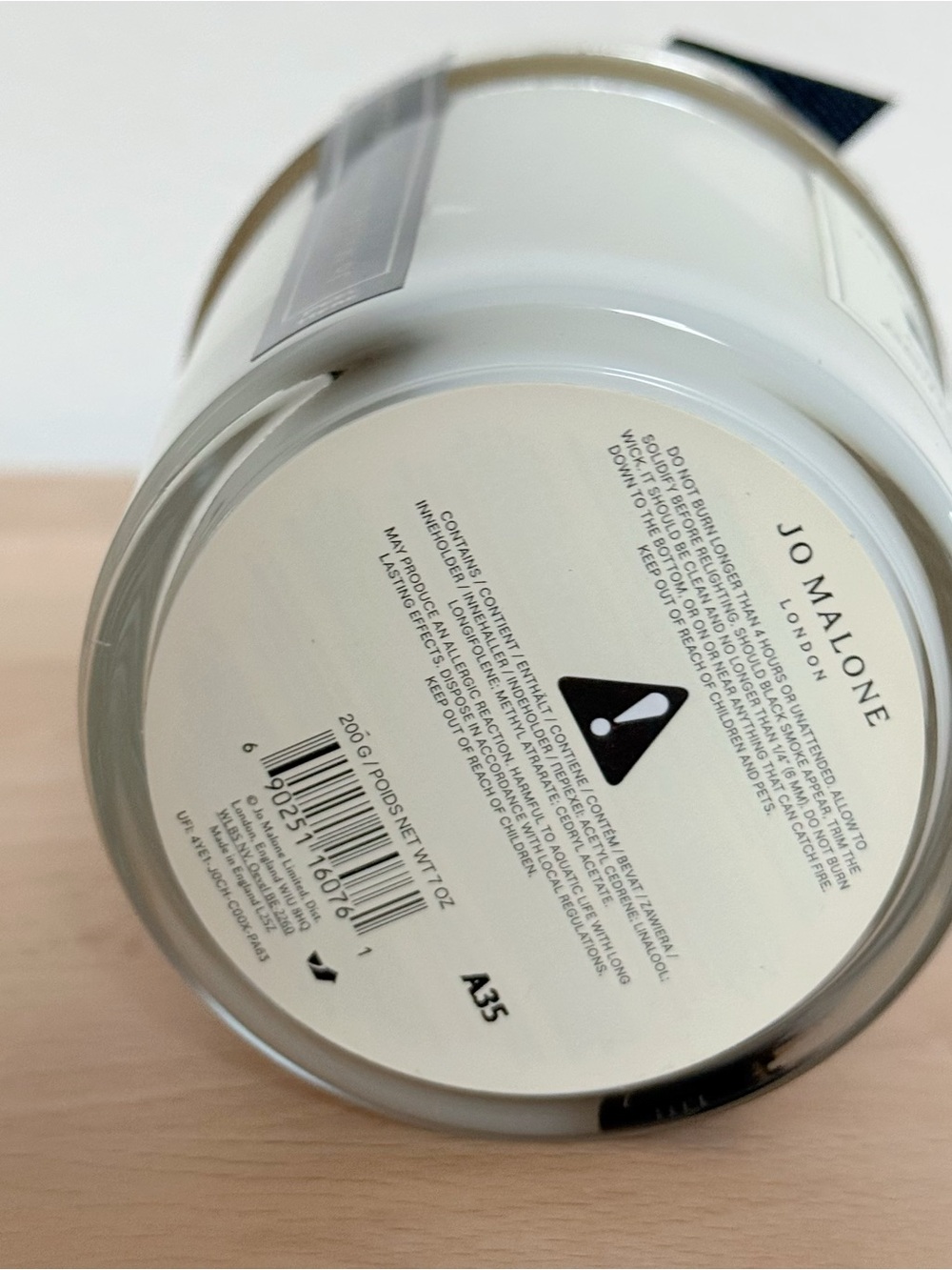 Jo Malone Cream and Silver Scented Candle — Cream with Silver Lid - Picture 4 of 6